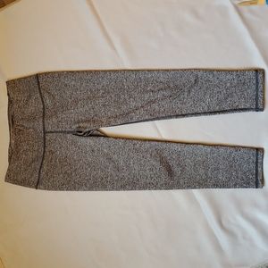 Victoria Secret VSX Sports Grey Leggings  Size Xsmall